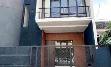 Rumah Dijual di Jalan raya maruyung. Depok