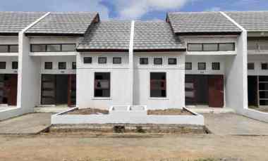 dijual rumah jalan raya megu cisoka