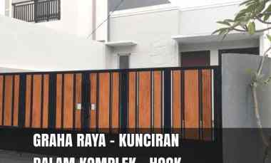 Rumah Baru dalam Komplek di Graha Raya,Alam Sutera dekat Pasar Modern