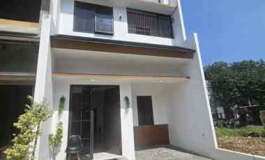 Rumah Dijual di Jalan Raya Pengasinan, Sawangan Depok