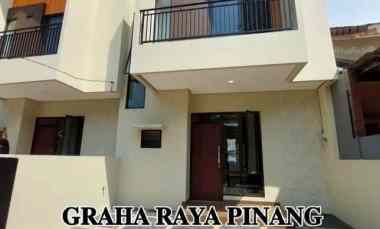 Rumah 2 lantai Ready dalam Komplek Nempel Green LAKE Jakarta Barat