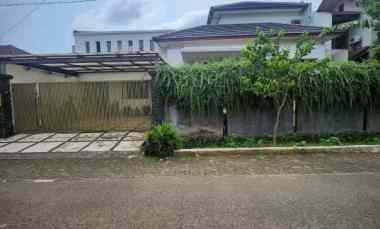 Rumah Dijual di Jalan raya tanah kusir. Jakarta selatan