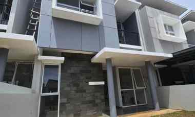 Rumah Siap Huni dekat Univ Indonesia Cuma 200 meter ke Tol Kukusan