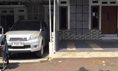 Rumah Terawat dalam Townhouse Nyaman Ramah Anak Murah di Tanah Baru