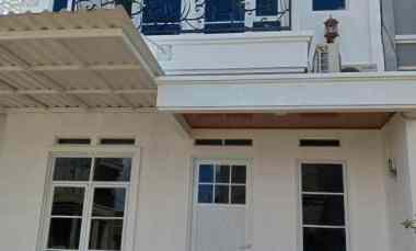 Rumah Dijual 2 Lantai di Villa Amarillis Beji Depok