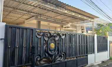 Dijual Rumah Cantik Asri di Jalan Wahab Kemang Sari Jatibening Baru