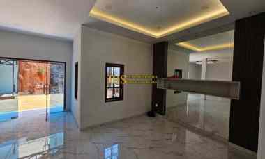 dijual rumah jalan wartawan daerah