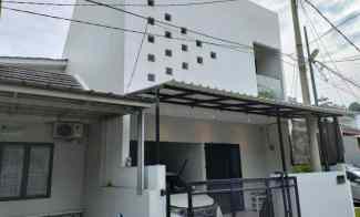 Rumah Dijual di Jalan Wibawa Mukti