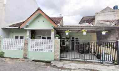 Rumah Bonus Furnished dekat Spbu Balong di Bintaran Jambidan Banguntap