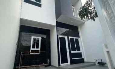 Rumah Dijual di Janur Asri