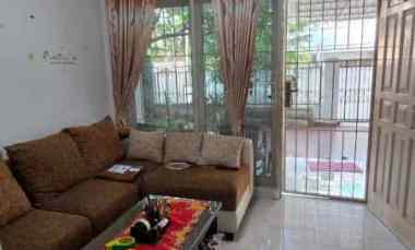 Dijual Rumah Siap Huni 9x17 Jalan 3 Mobil Hadap Selatan di Janur Elok