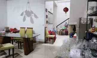 Dijual Cepat Rumah Exclusive Listing Siap Huni 6 X 21 di Janur Hijau