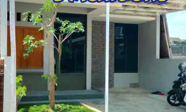 Rumah Sertifikat Ready hanya 2 menit ke Palur Plaza di Jaten