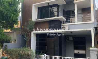 Rumah 2 Lantai Ukuran Besar dan Luas dekat Exit Tol Cijago