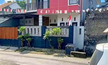Rumah Besar 2 Lantai Harga 2,5 M dekat Tol Becakayu Lrt Jatibening