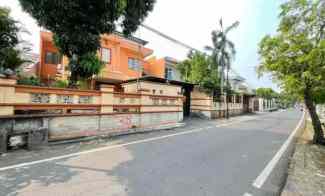 Rumah Mewah Full Furnished Siap Huni di Duren Tiga With Pool