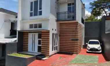 Dijual Rumah Siap Huni di Jatihandap Bandung Pinggir Jalan Utama