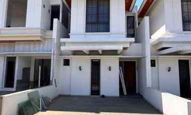 Townhouse Siap Huni Cluster Jatimekar Jatiasih Bekasi dekat LrtCikunir