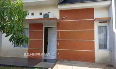 Rumah Second Cantik dan Terawat dalam Komplek Perumahan Cilodong Jatim