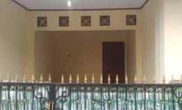 Rumah Luas Lokasi Strategis dekat Gerbang Tol Timur dan Stasiun LRT KR