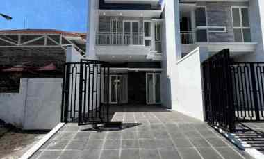 SISA 1 UNIT Rumah Baru Modern Minimalis 2 lantai Jemursari Bisa KPR
