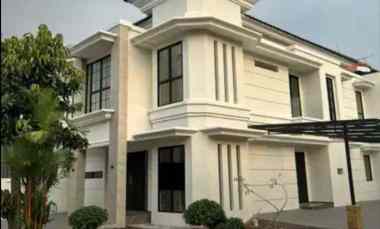 Rumah Baru Gress Jemursari Regency Depan Taman, HOOK, ROW 3 Mobil