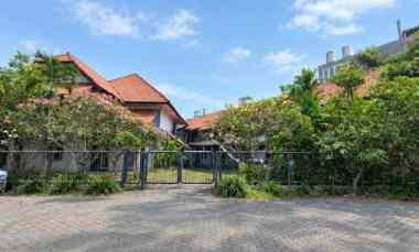 dijual rumah jemursari selatan