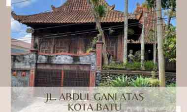 Rumah Villa Joglo Vintage Klasik Modern Strategis di Kota Batu