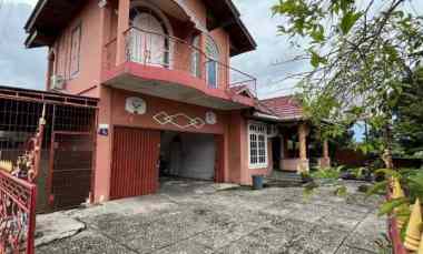 Rumah 2 Lantai Dijual jl Arifin Ahmad Belakang Swalayan Budiman