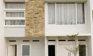 Rumah Modern Tropis 2 Lantai D Alikha Residence, Kreo Selatan Dijual