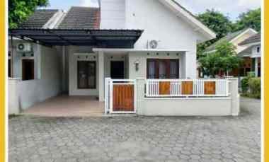 Dijual Rumah Hook Shm di jl Magelang km 8 Mulungan Sleman - Lt 161 Lb