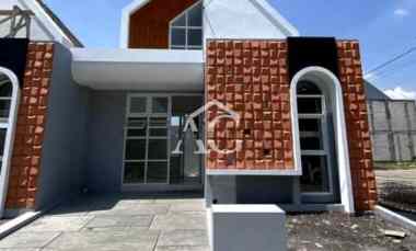 Rumah Baru Siap Huni di Daerah Bengawansolo Kota Malang