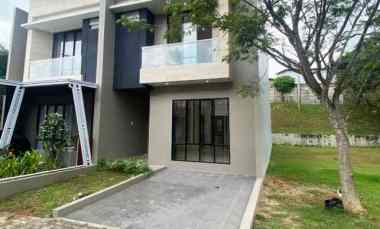 Rumah Brand New Bangunan Mandiri di Vanya Park Cluster Azura BSD City