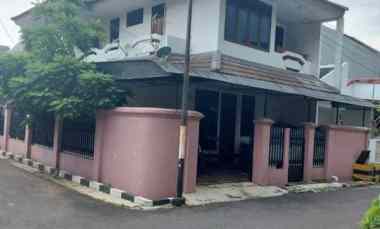 Rumah Posisi Hook di Komplek Buaran Duren Sawit Jakarta Timur