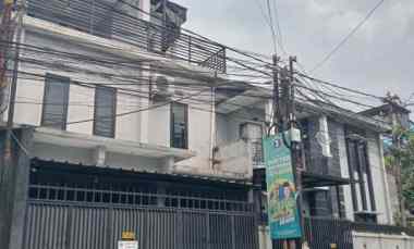 Dijual Rumah Lux 3 Lantai dekat Maranatha jl Cibogo Pasteur Sukajadi