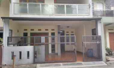 Rumah Bagus Strategis jl Cikampek Antapani Bandung Harga Nego