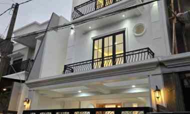 Rumah Baru 3 Lantai dalam Komplek Cinere dekat Living Plaza