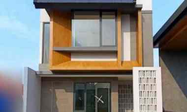 Dijual Rumah Modern Artistik, Fasilitas Lengkap, di Ciputat