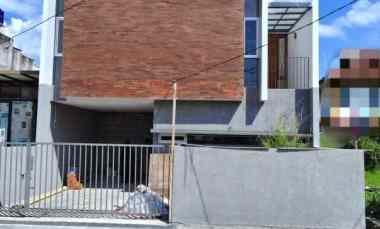 Rumah Baru di Cisaranten Arcamanik Kota Bandung Moderen Industrial