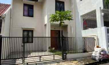 Rumah Luas Minimalis 2 Lantai di Arcamanik dekat Arcamanik Endah Bandu