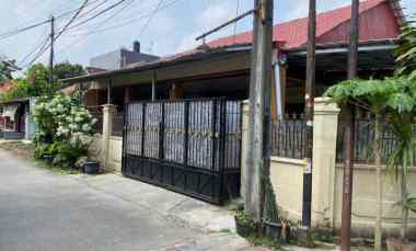 Rumah Hook dalam Komplek Perumahan TNI AU Kebantenan Indah Jati Asih