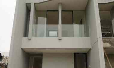 Rumah 2 Lantai Baru Minimalis Dian Istana Surabaya Barat