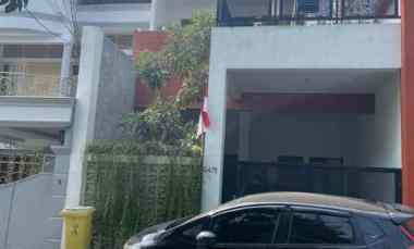 Rumah Siap Huni dalam Komplek Al Duren Sawit Jakarta Timur