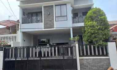 Rumah Mewah Murah dalam Komplek Duta Indah Jati Makmur Pondok Gede