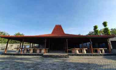 Rumah Joglo Pinggir Jalan Dijual Cepat, Gabugan, Sragen, Jateng