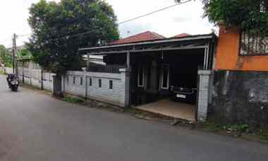 Dijual Rumah Lokasi Setrategis di Tanah Baru Beji Depok