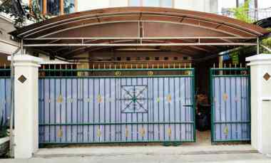 Rumah Dijual di Jl. Idi Adiadimadja Kel. Gumuruh, Kec. Batununggal, Kota Bandung 40275