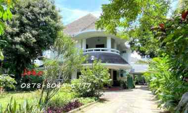 Rumah Asri Area V V I P jl. Imam Bonjol, Menteng, Jakarta Pusat