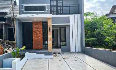 Rumah 2 Lantai 3 Kamar di jl. Imogiri km 7, Banguntapan, Bantul
