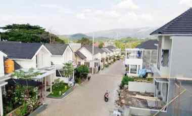 Rumah 2 Lantai hanya 439jt di Perum Aktif Perluasan ke 3 di Malang